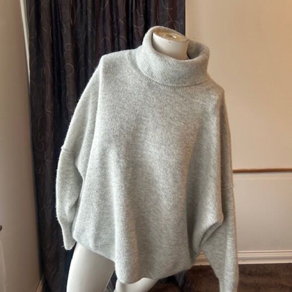 Vince Camuto Gray/Crean oversized Turtleneck sweater, size XXL - Picture 1 of 4